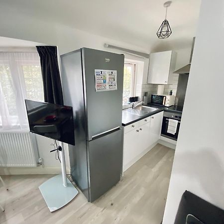 Charming Studio 30Min To Central London Exterior photo